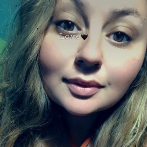 Meet your Posher, Brianna